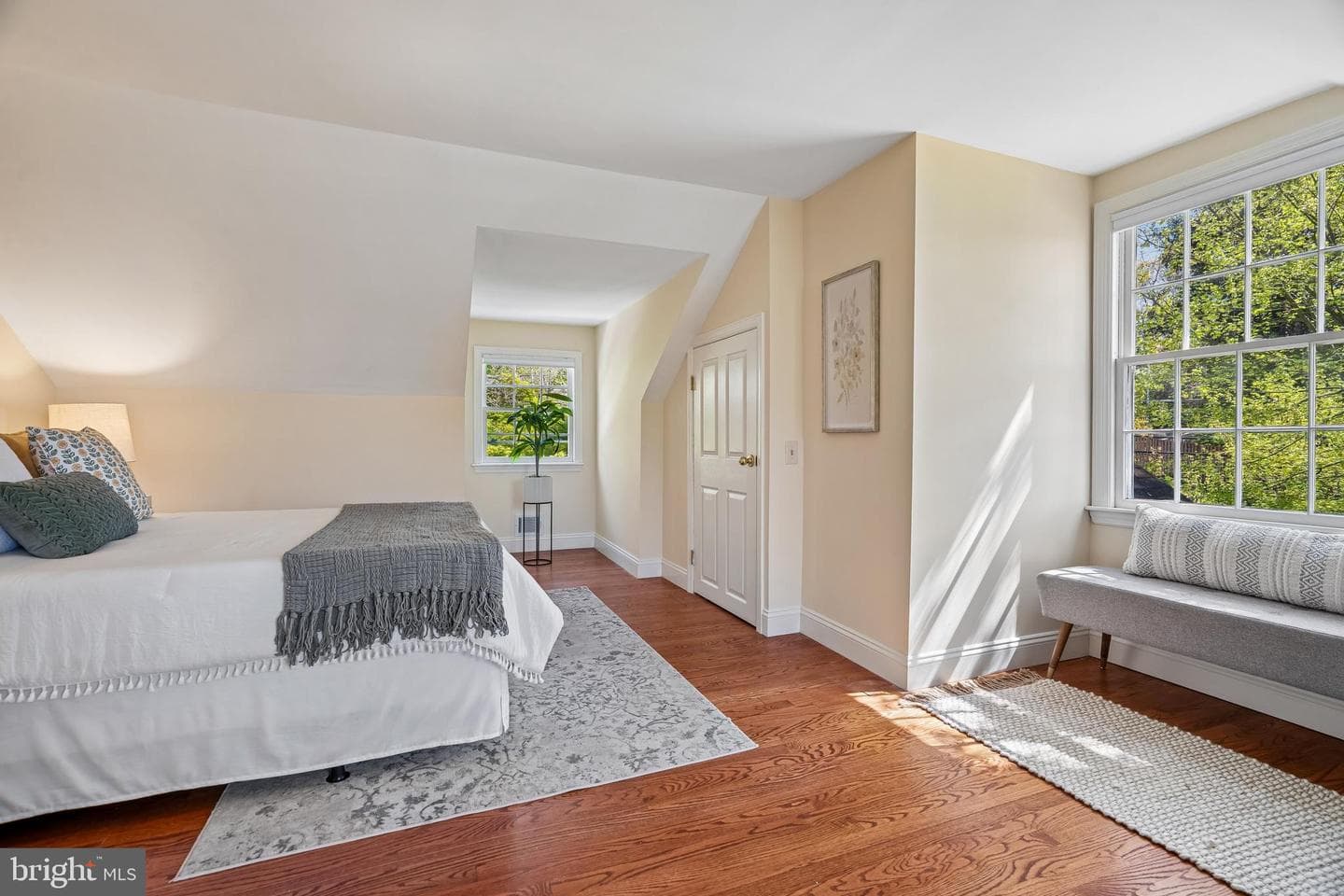 6500 Brookes Hill Court photo 26