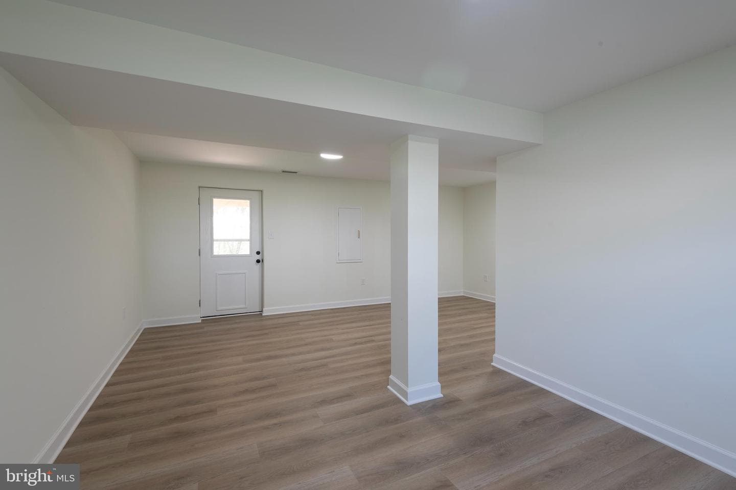 8112 Shady Spring Drive photo 18