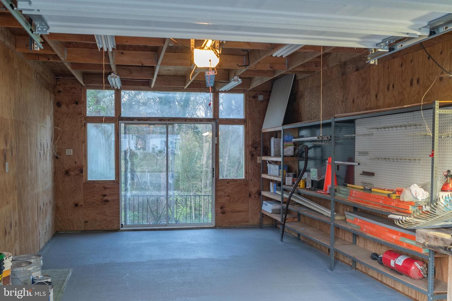 8112 Shady Spring Drive photo 23