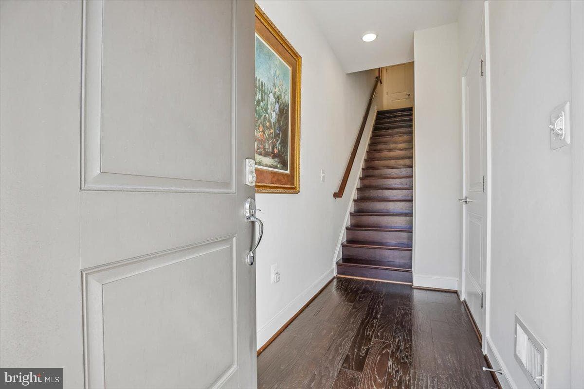 581 Shorthorn Way photo 5