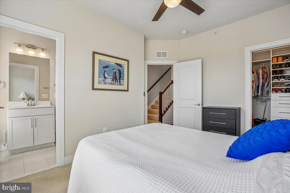 581 Shorthorn Way photo 9
