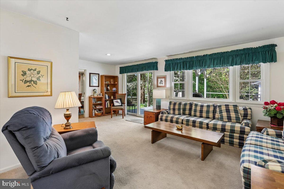 7101 Blanchard Drive photo 4