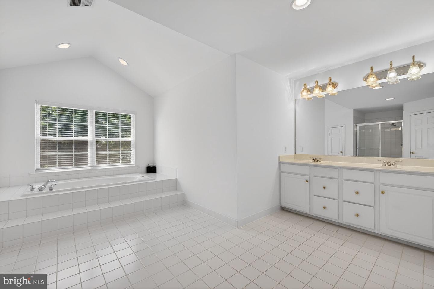 14034 Natia Manor Drive photo 27