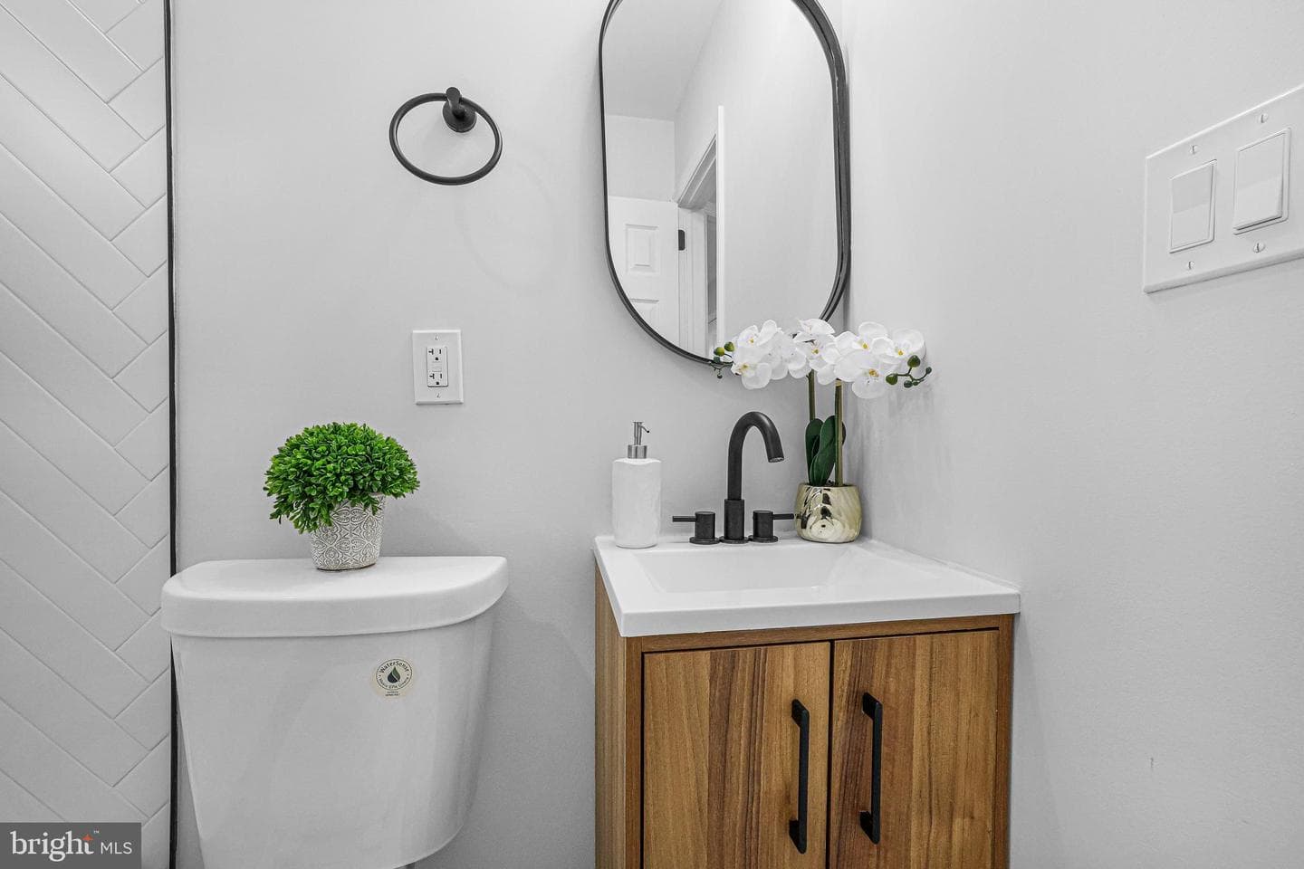 4305 Garrett Park Road photo 24