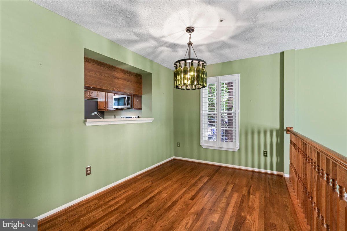 20540 Lowfield Drive photo 21
