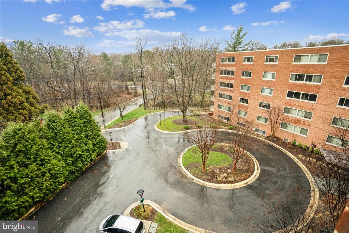 5100 Dorset Avenue #505 photo 31