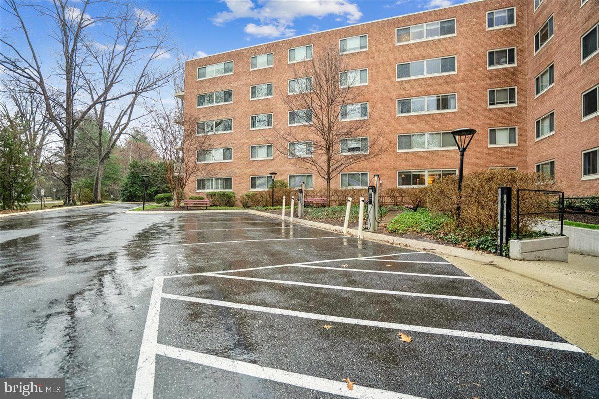5100 Dorset Avenue #505 photo 48