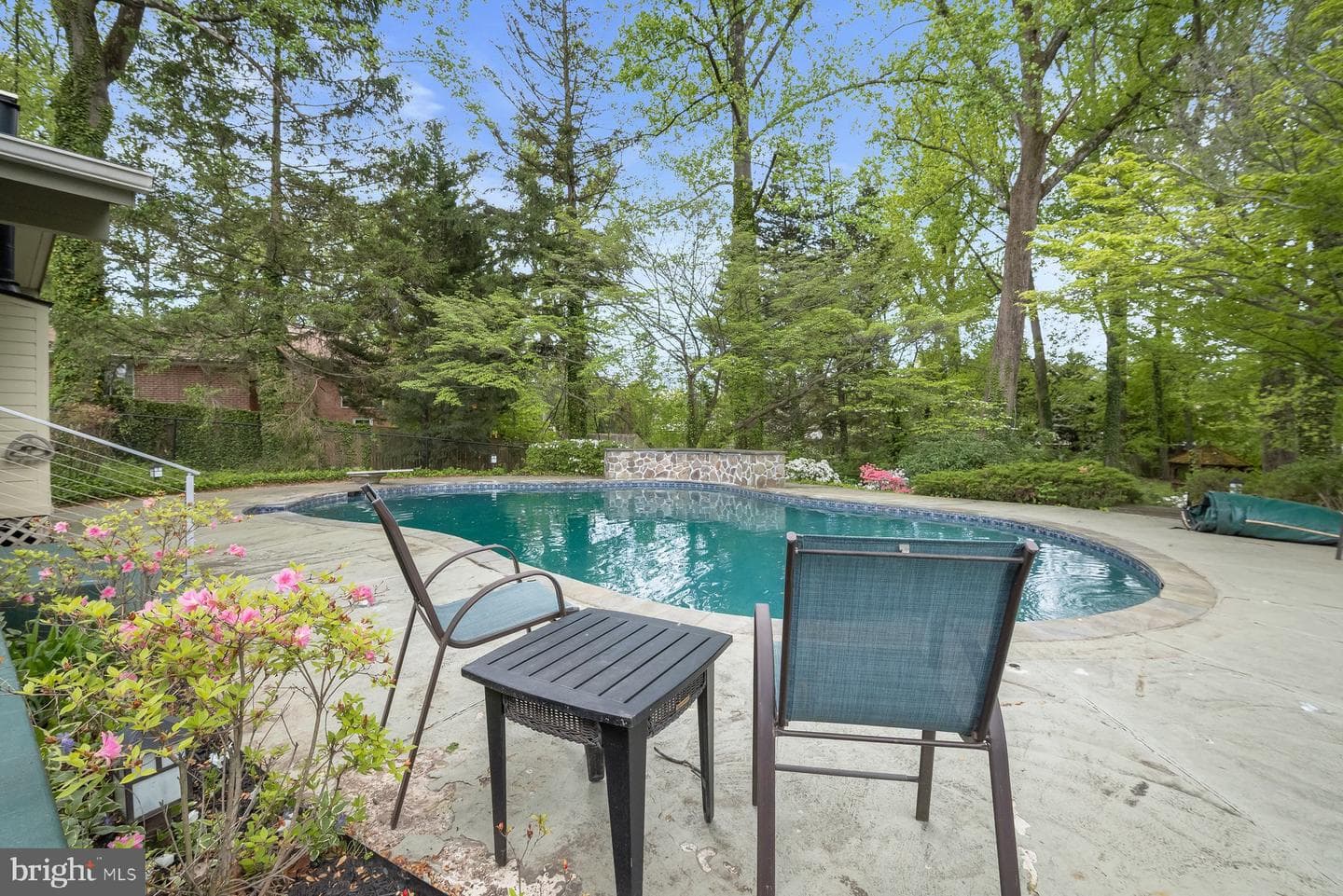7104 Oak Forest Lane photo 4