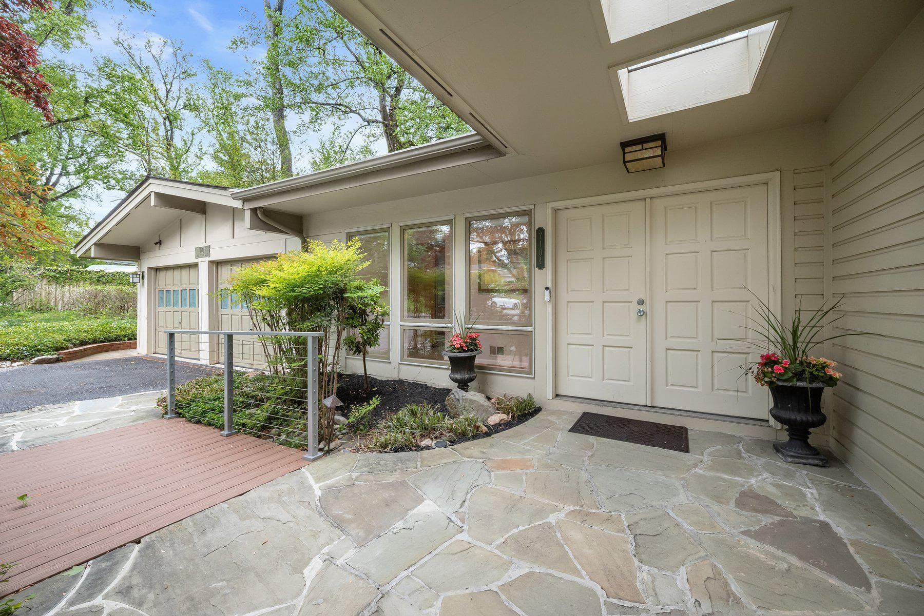 7104 Oak Forest Lane photo 7