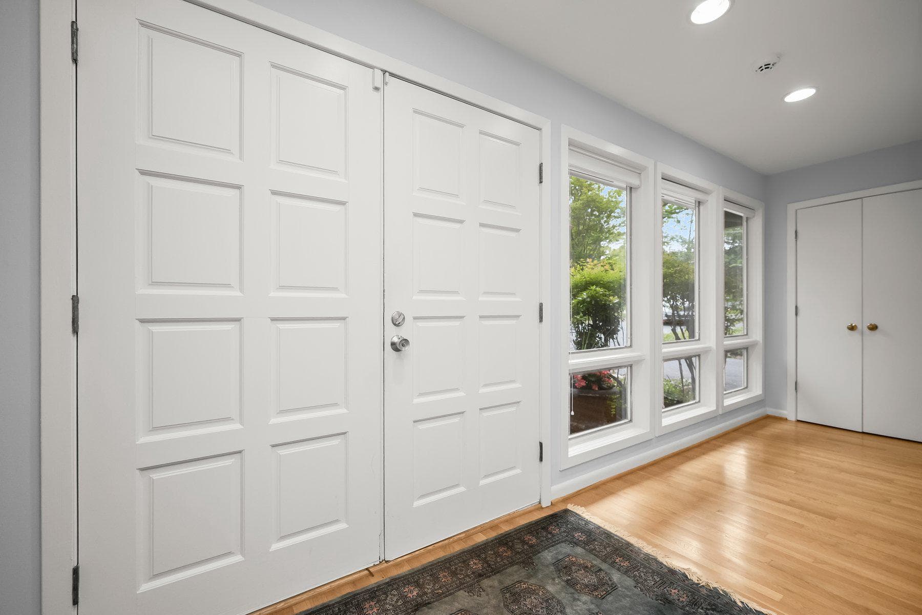 7104 Oak Forest Lane photo 9