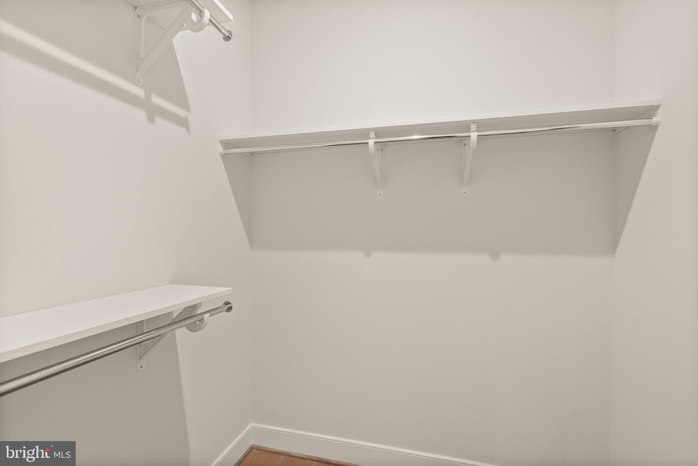 7211 Barnett Road photo 37