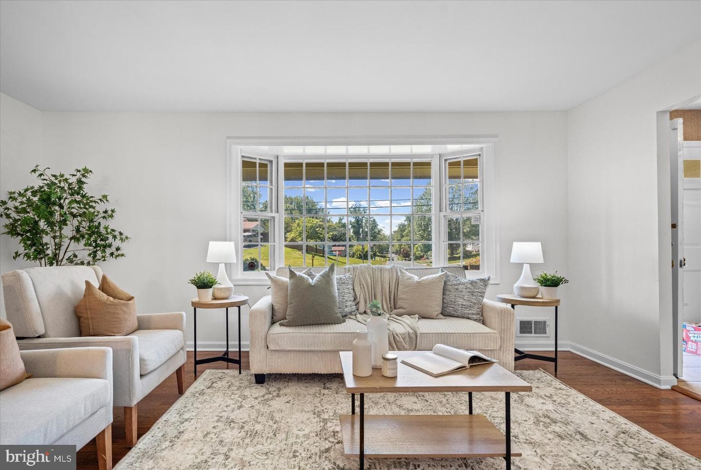 2300 Musgrove Road photo 3