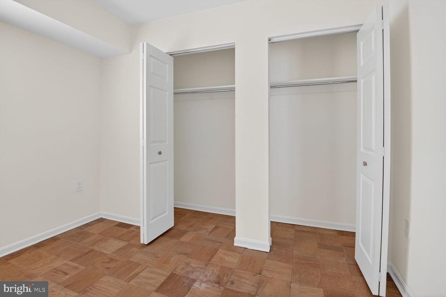 862 College Parkway #202 photo 23