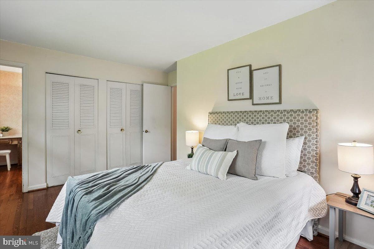 16725 Frontenac Terrace photo 48
