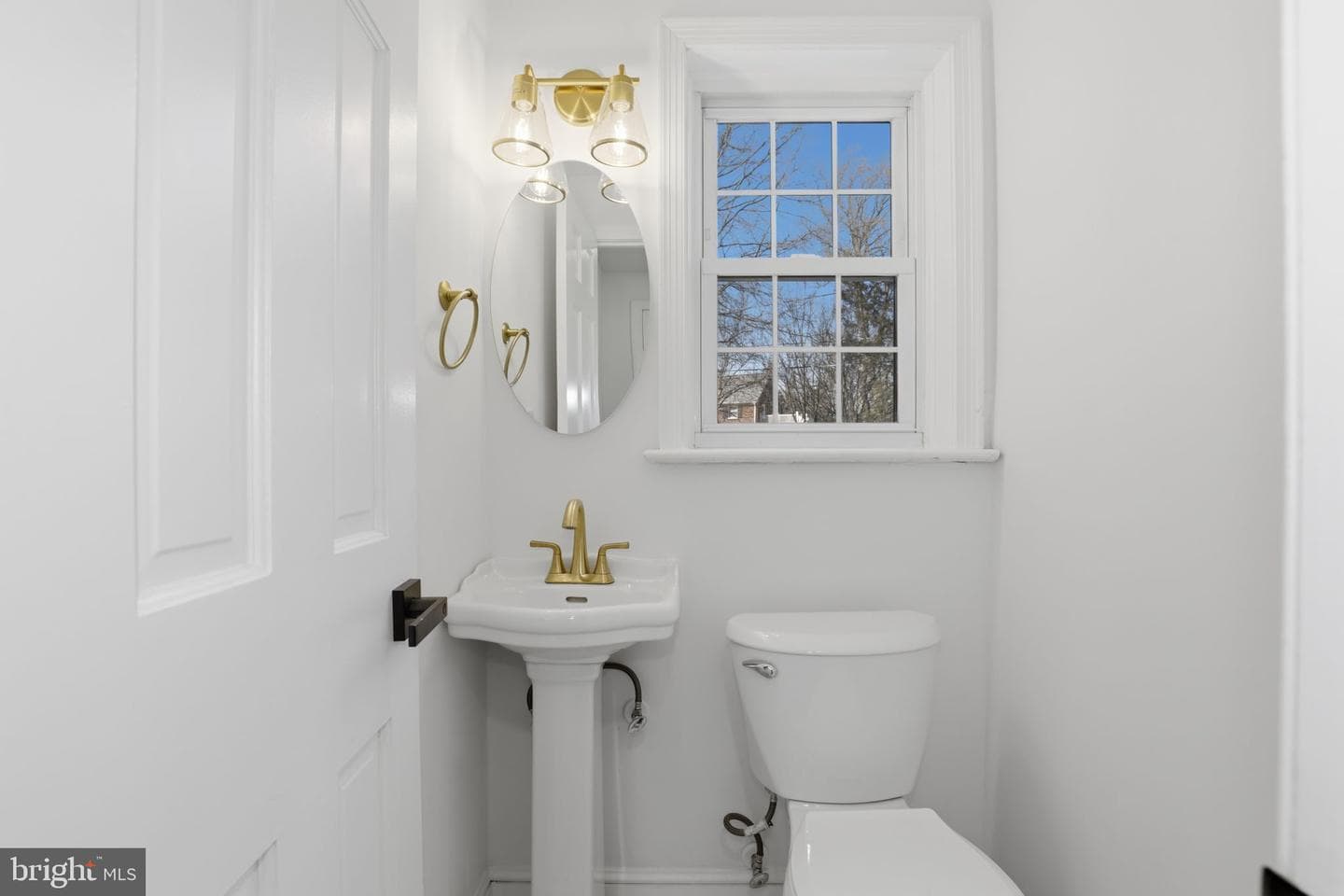 311 Ellsworth Drive photo 25