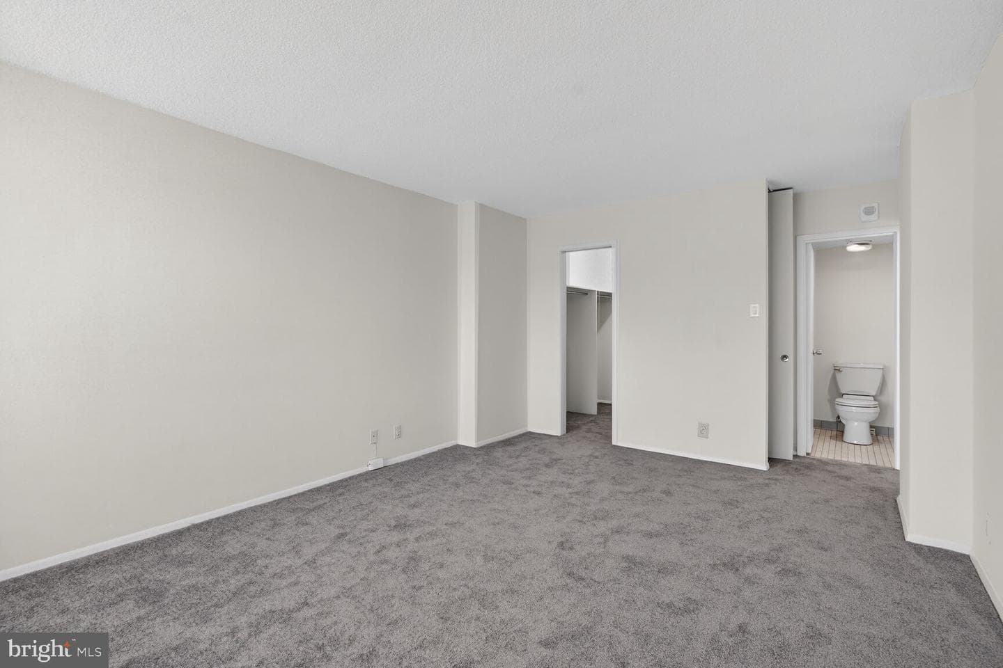 4515 Willard Avenue #708s photo 11