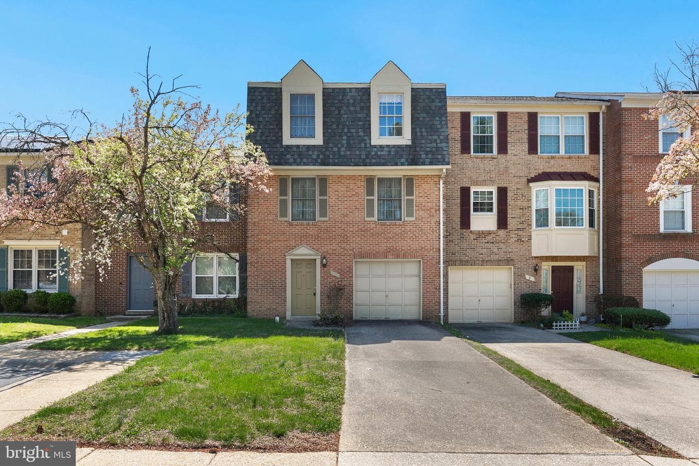5 Sonata Court