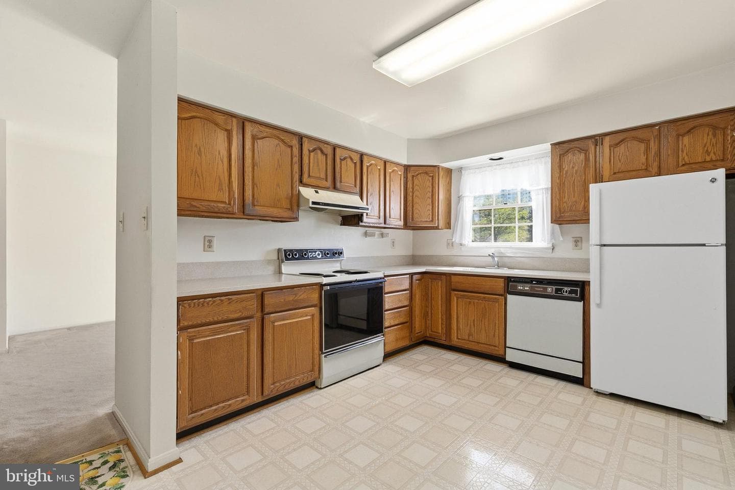 5 Sonata Court photo 12