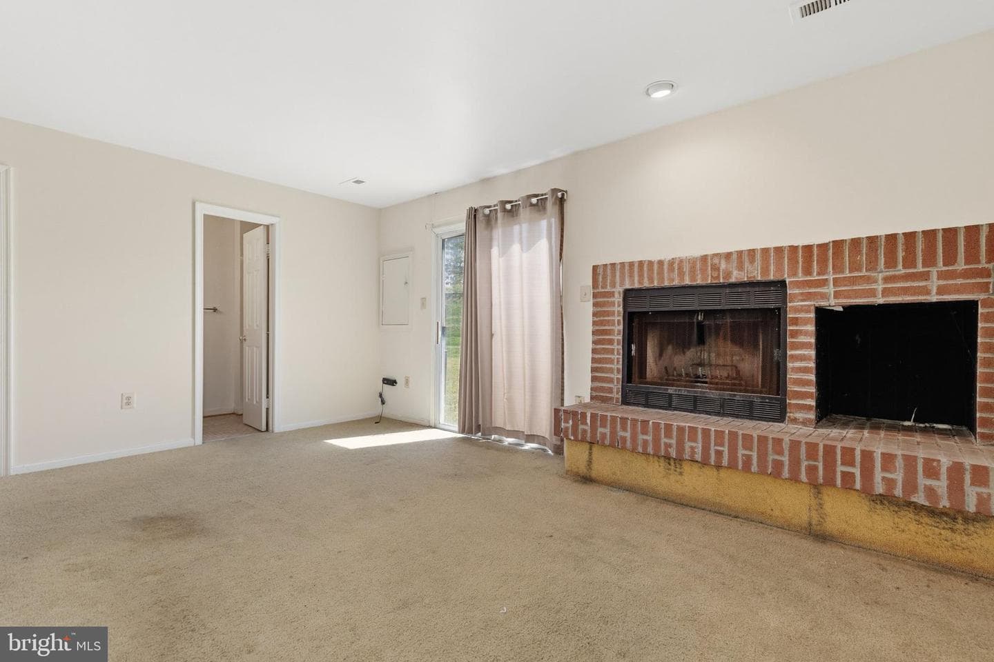 5 Sonata Court photo 36
