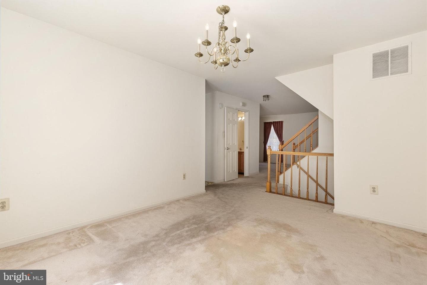 5 Sonata Court photo 4