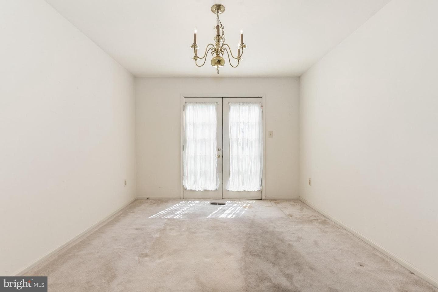 5 Sonata Court photo 5