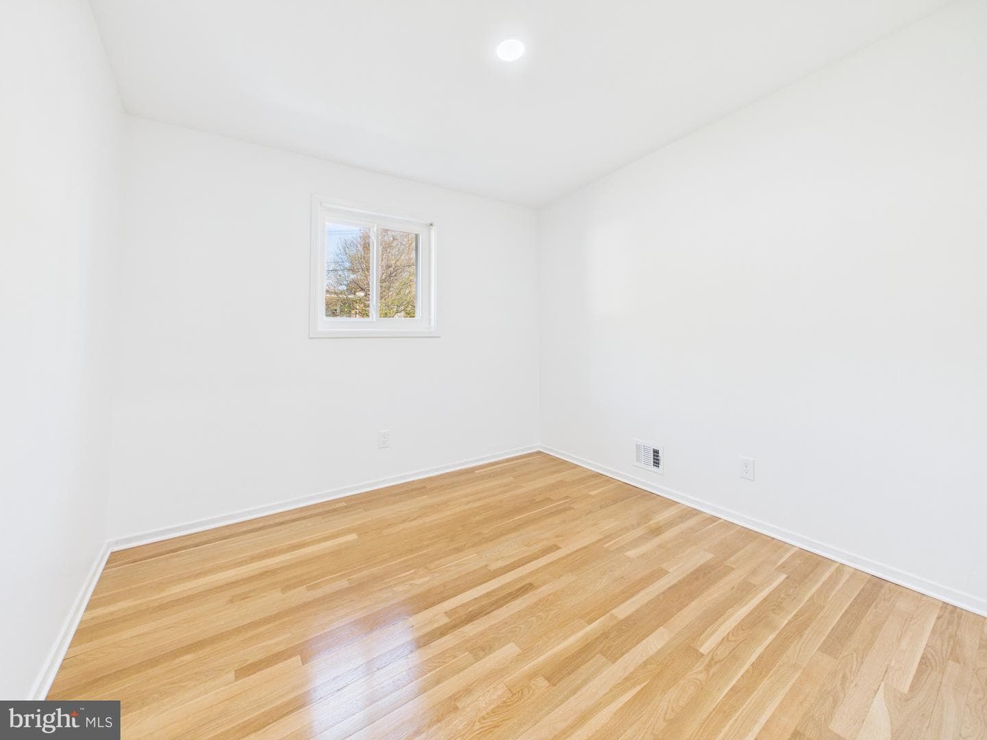 622 Mcintyre Road photo 19
