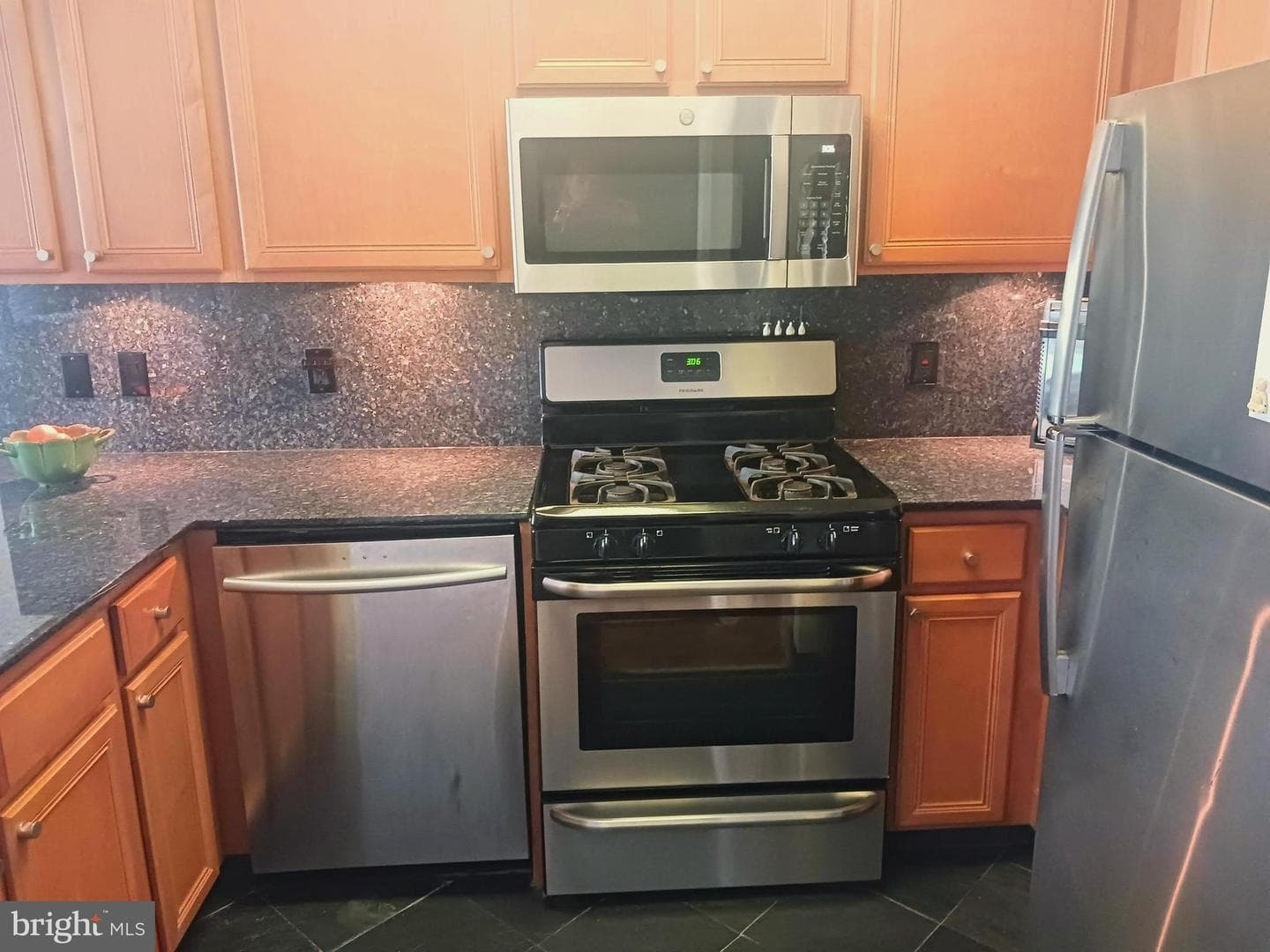 7111 Woodmont Avenue #514 photo 8