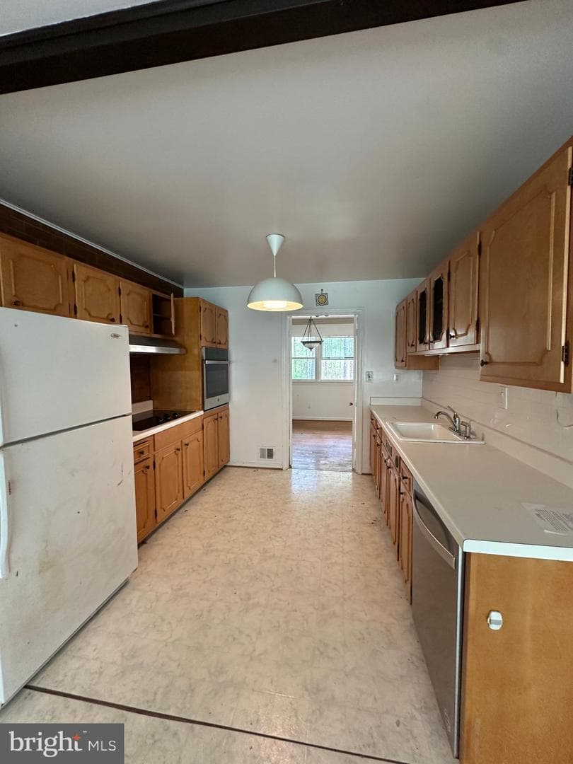 6621 Sulky Lane photo 17