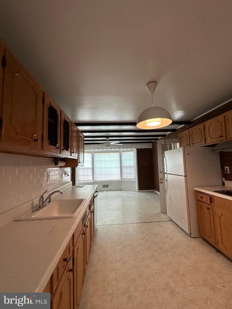 6621 Sulky Lane photo 18