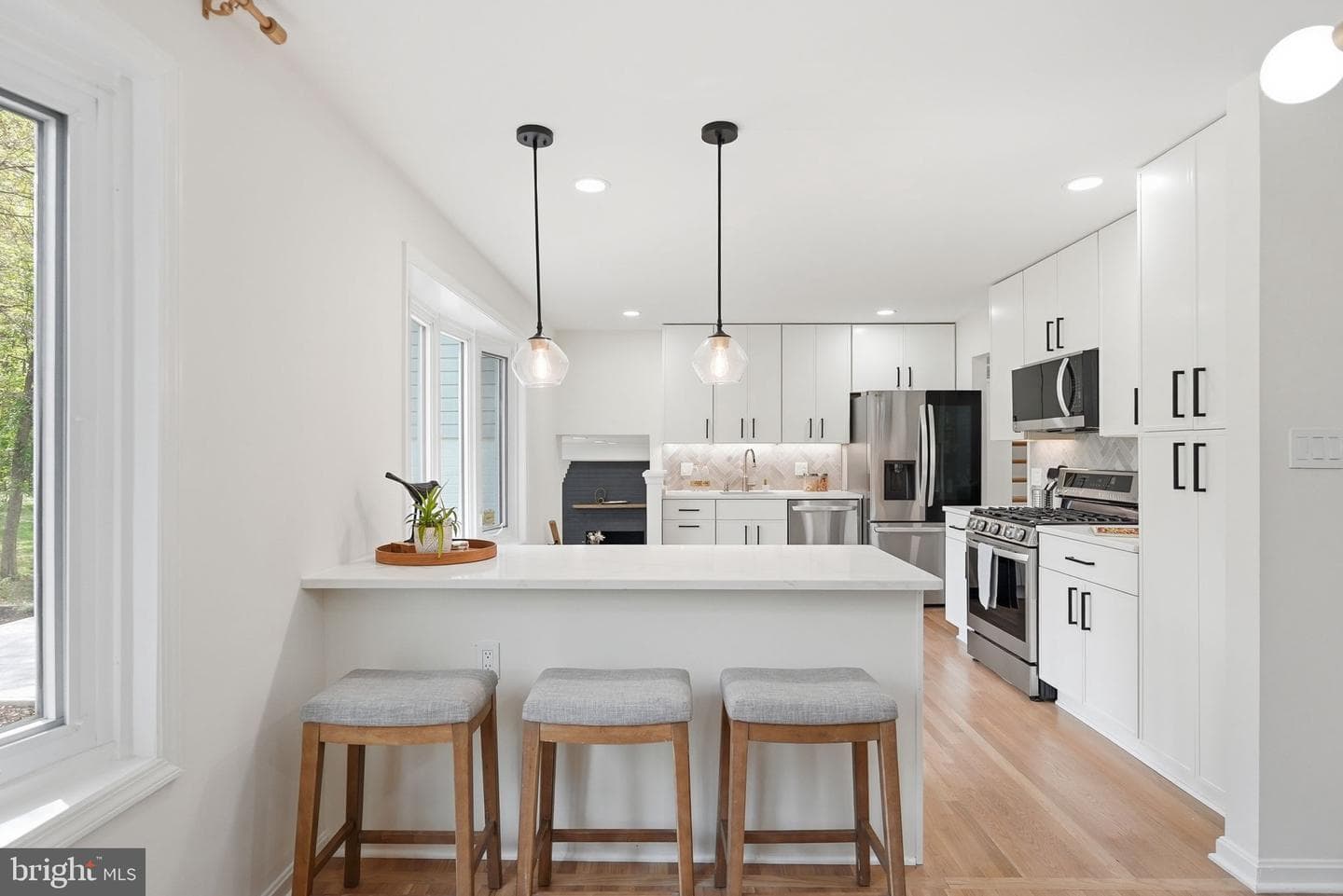 815 Woodley Drive photo 10