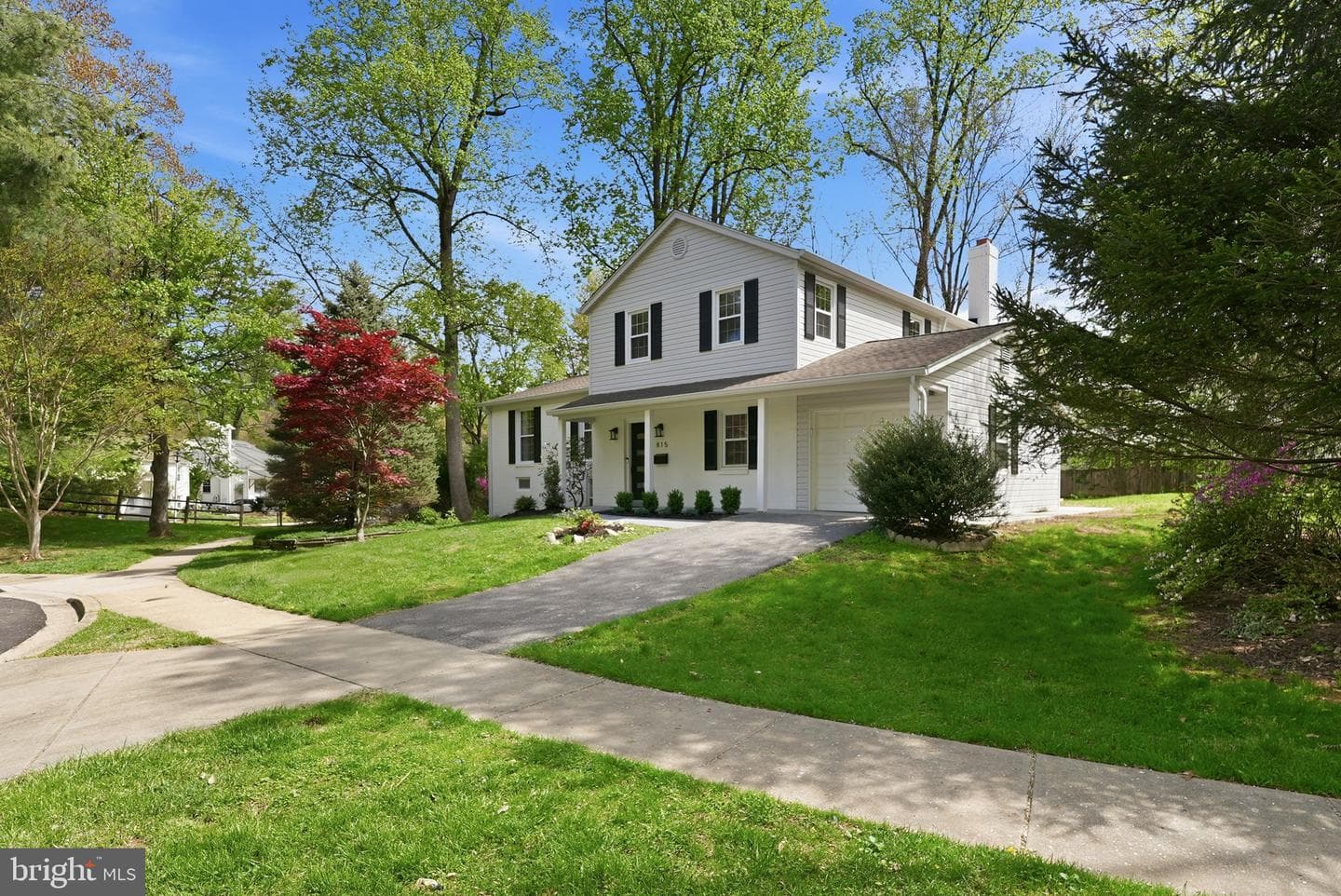 815 Woodley Drive photo 2