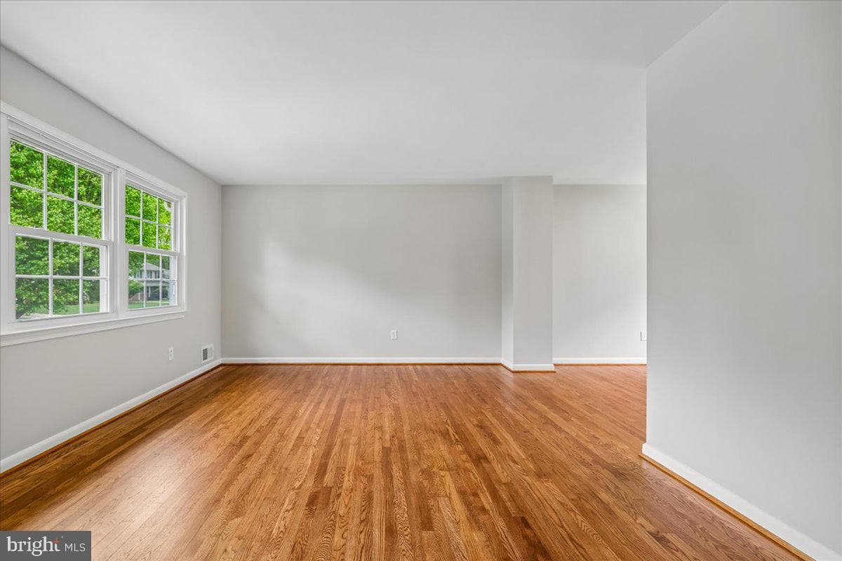 5315 Manorfield Road photo 16