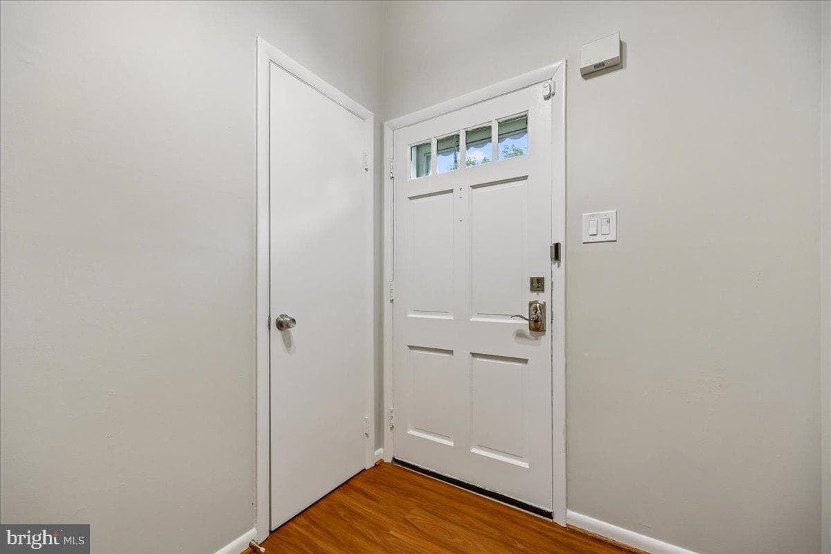 5315 Manorfield Road photo 8