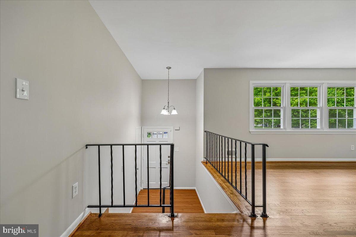 5315 Manorfield Road photo 9