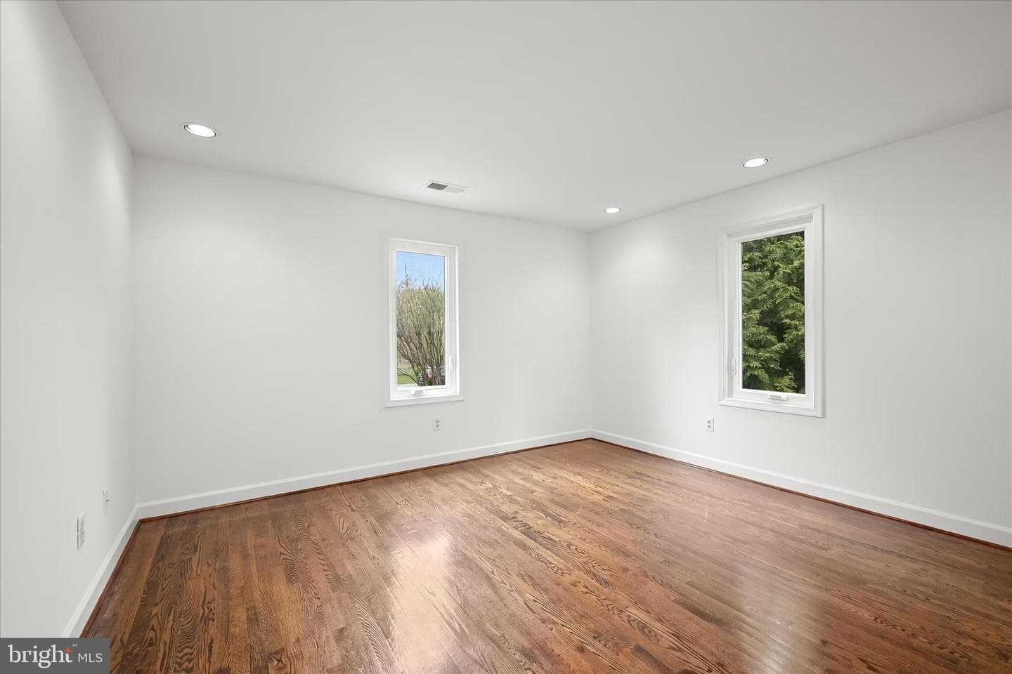 9848 Avenel Farm Drive photo 40