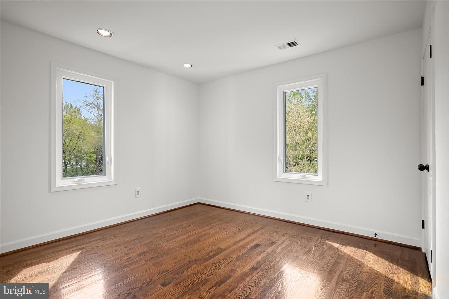 9848 Avenel Farm Drive photo 49