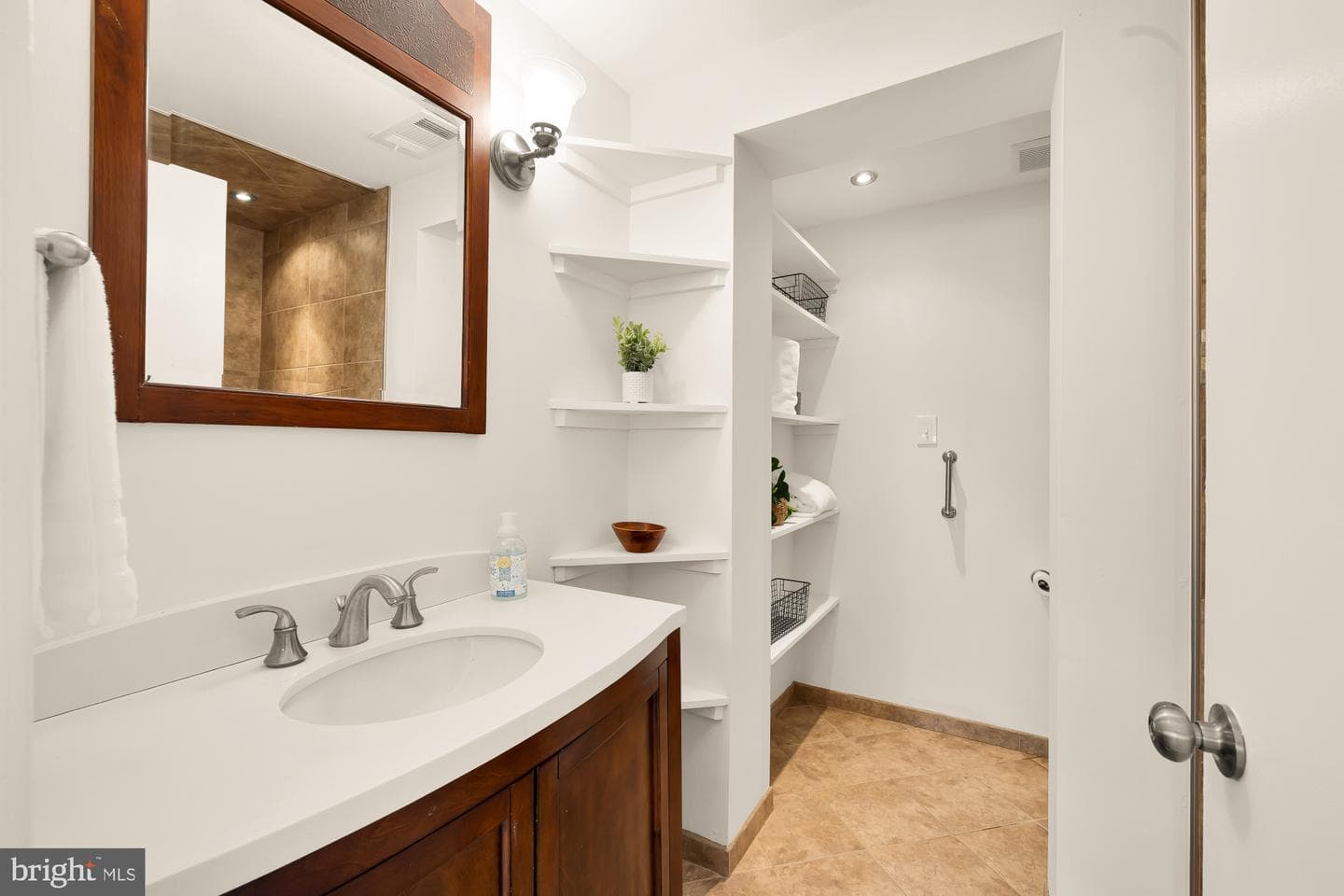 5101 Brentford Drive photo 32