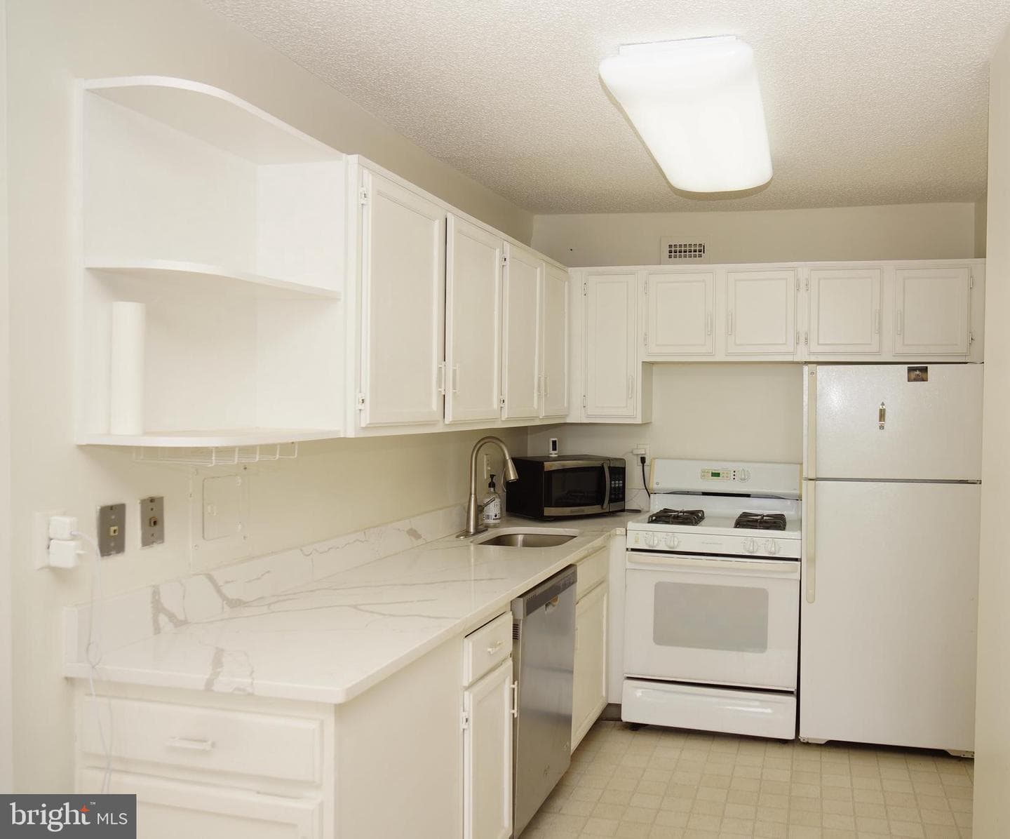 5225 Pooks Hill Road #1814n photo 15