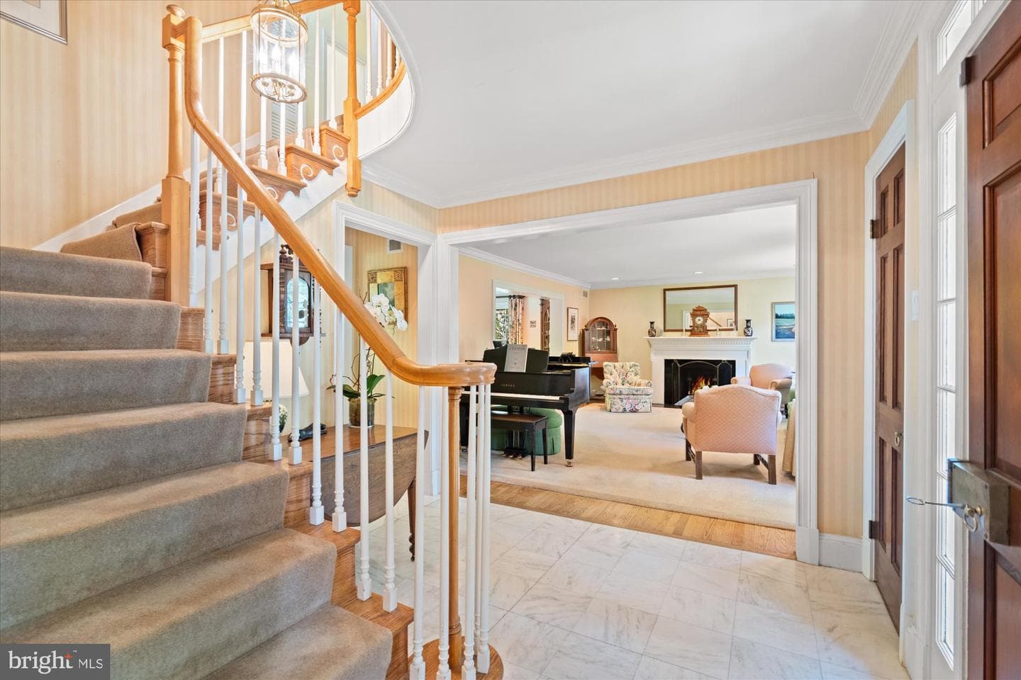 7030 Longwood Drive photo 4