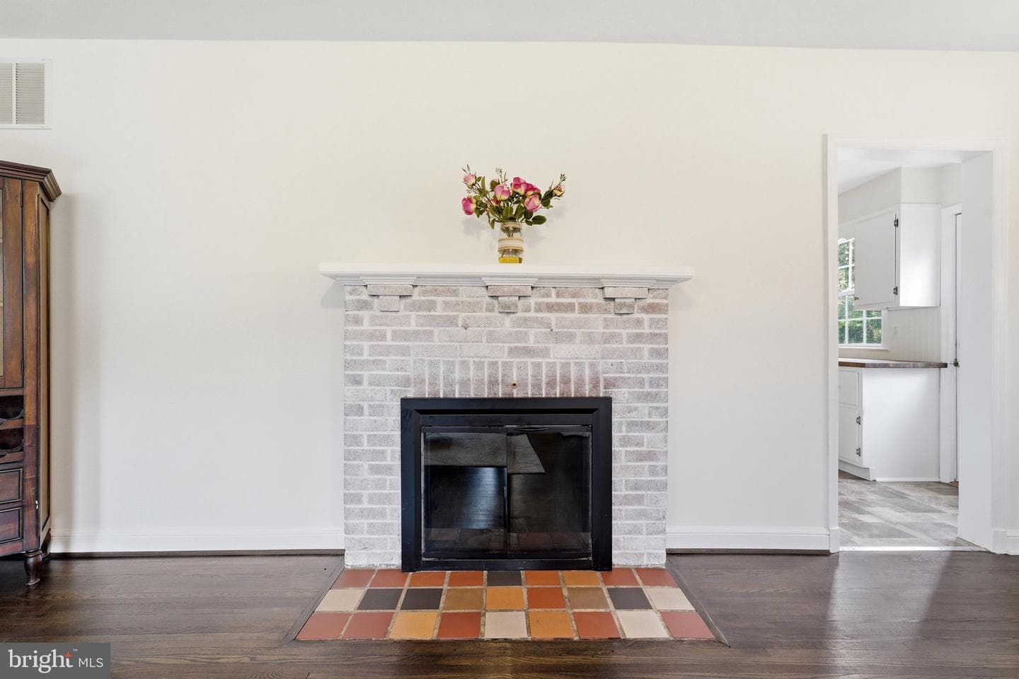 23725 Woodfield Road photo 12