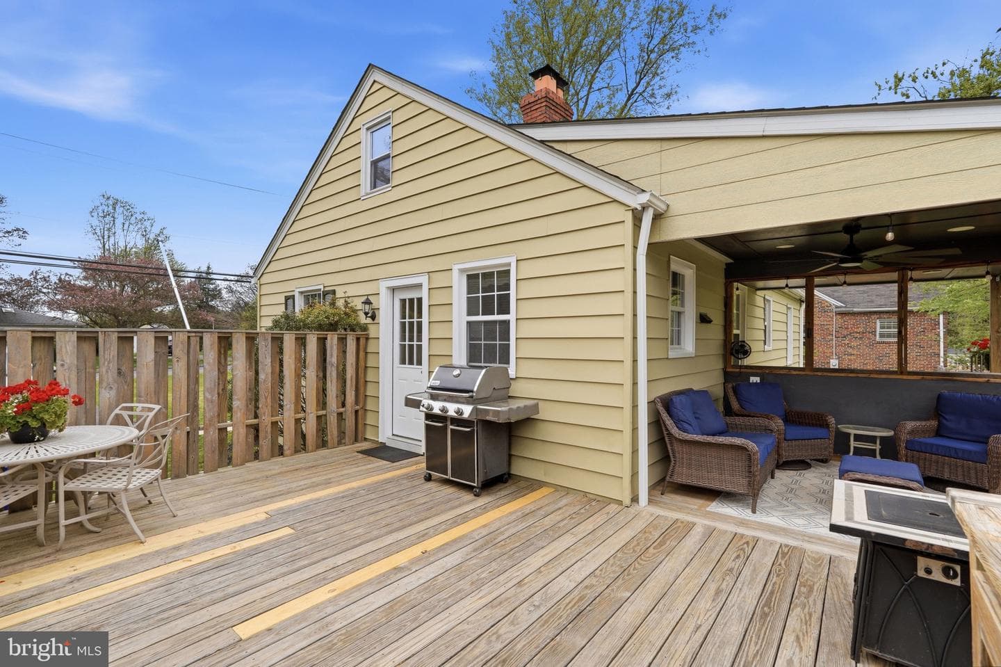 23725 Woodfield Road photo 34