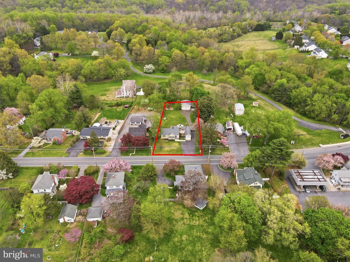 23725 Woodfield Road photo 48