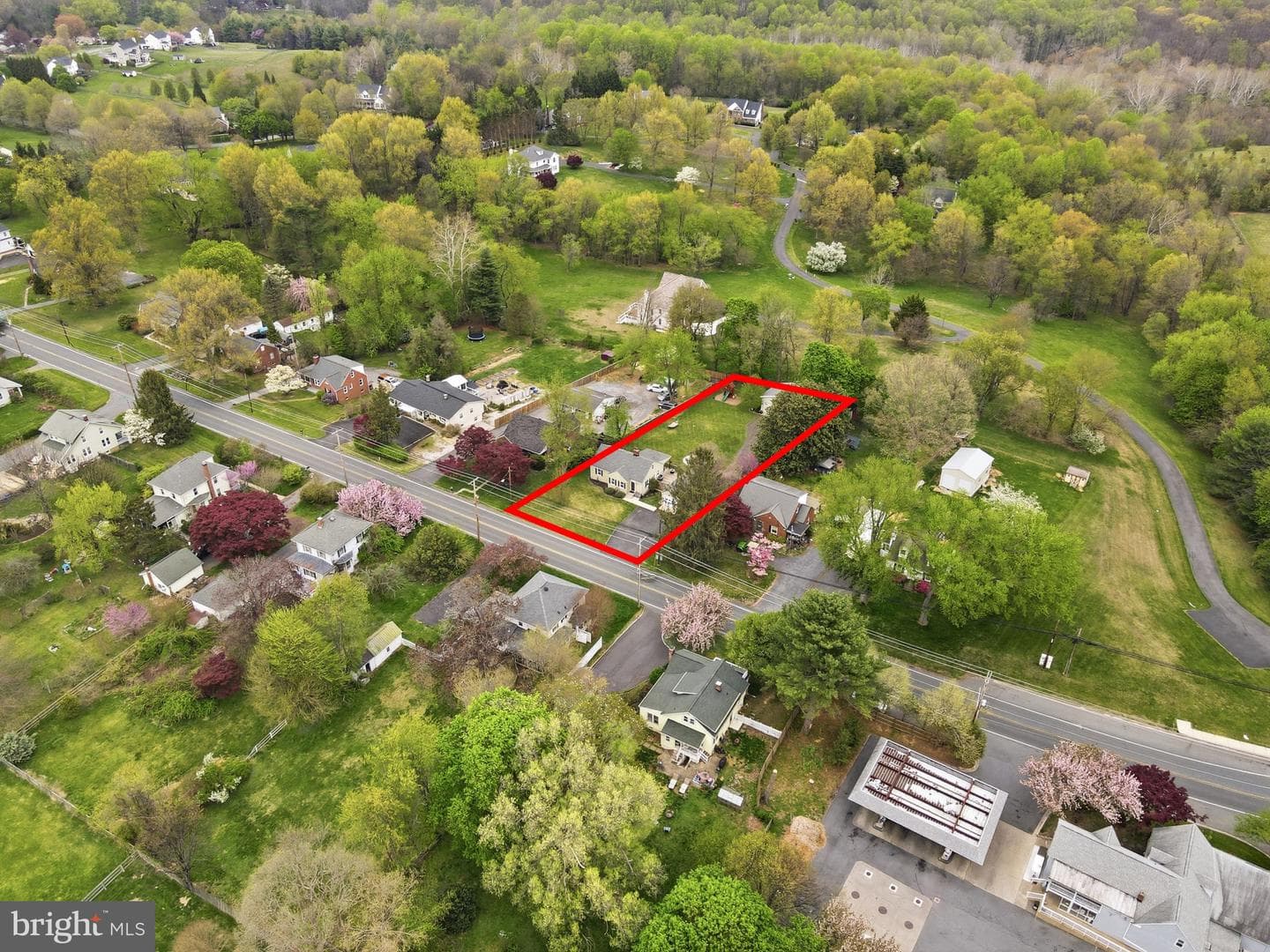 23725 Woodfield Road photo 50