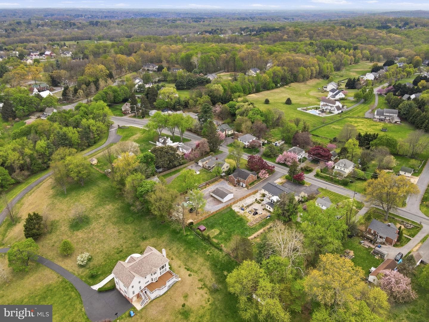 23725 Woodfield Road photo 59