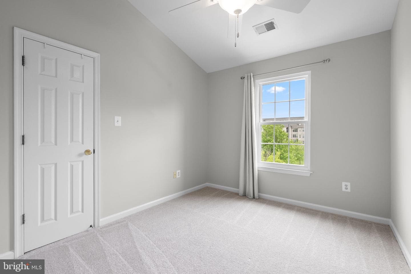 13849 Bailiwick Terrace photo 22