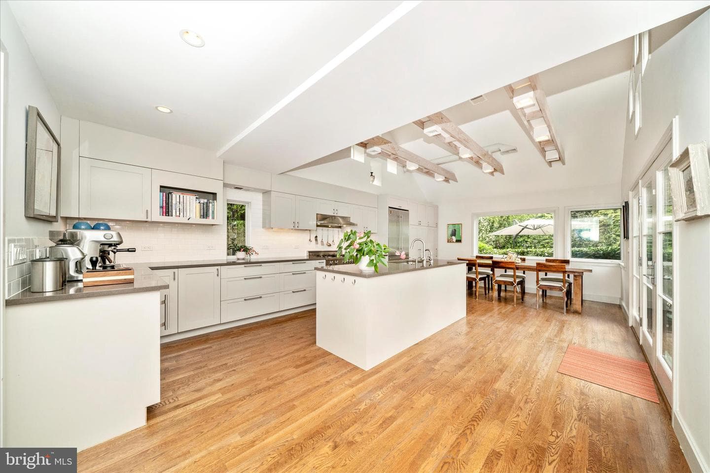 3311 Coquelin Terrace photo 13