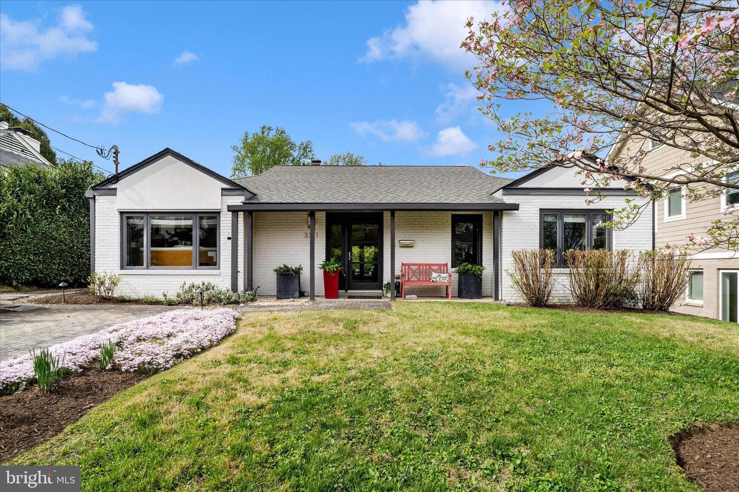 3311 Coquelin Terrace photo 2