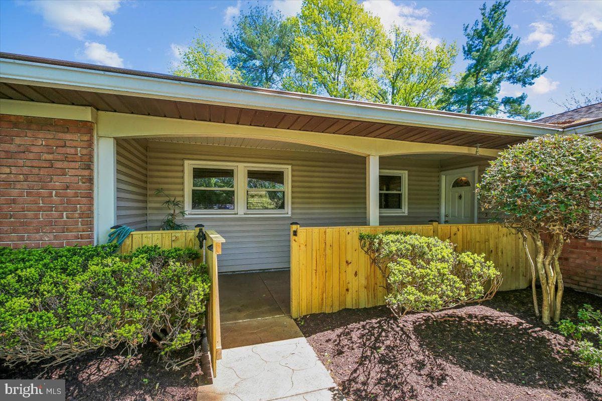 13909 Bethpage Lane photo 28