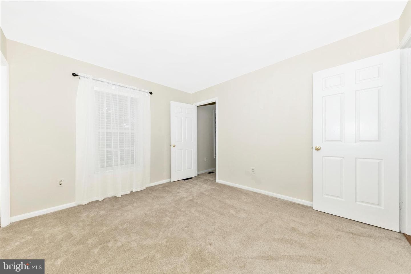 20516 Highland Hall Drive photo 27