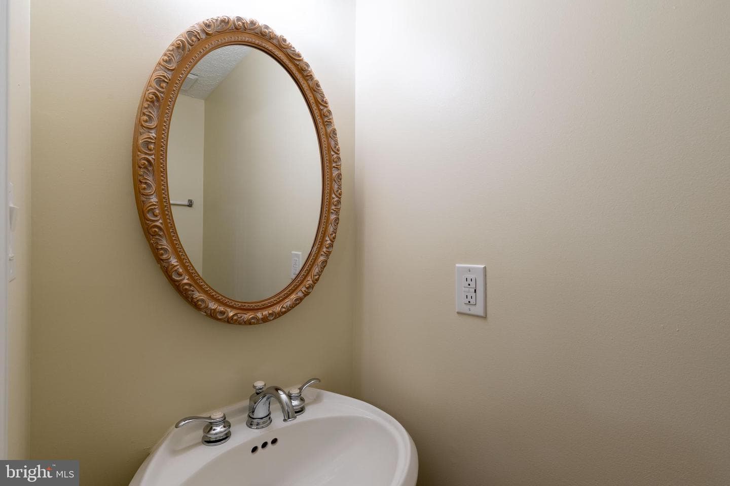 7506 Weatherby Drive photo 28